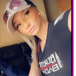 Meet your Posher, Deborah